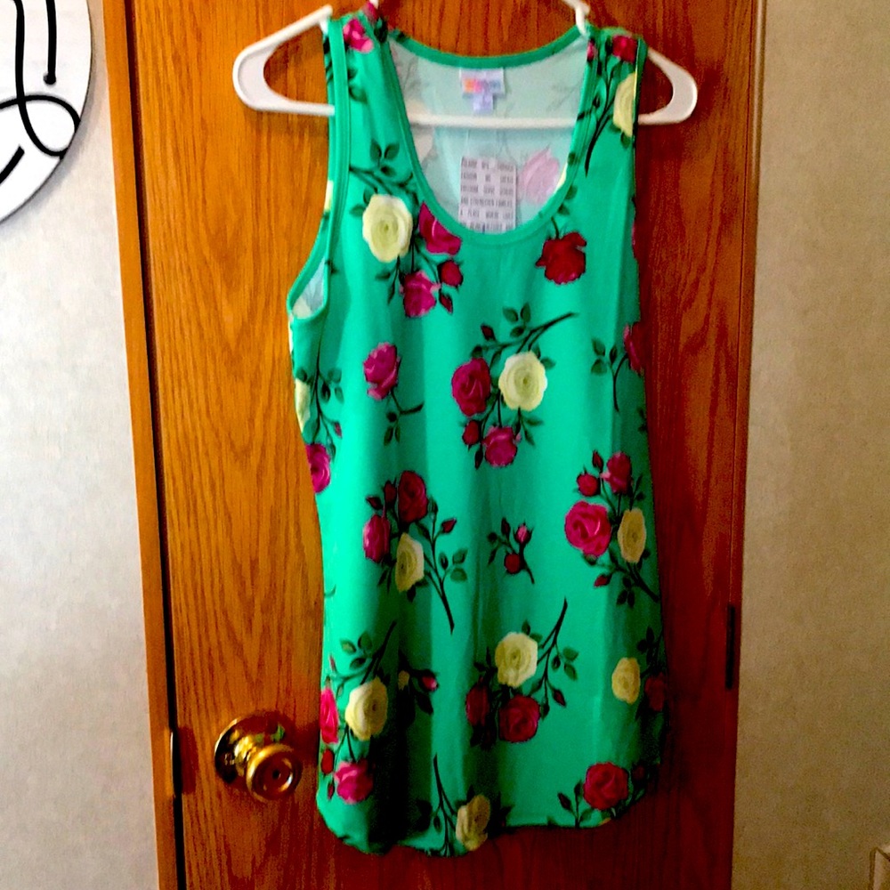 LuLaRoe sleeveless top, NWT